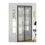 Sieť Strend Pro je ideálnym riešením pre ochranu vášho balkónu pred hmyzom a komármi. S rozmermi 218x96 cm a 9 magnetmi ponúka jednoduchú inštaláciu a efektívnu ochranu. S elegánnym motýlim vzorom prinesie do vášho domova nielen bezpečie