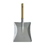 Kovová lopatka Z162 s drevenou rúčkou je spoľahlivým nástrojom pre každú kuchyňu. S rozmermi 47x21