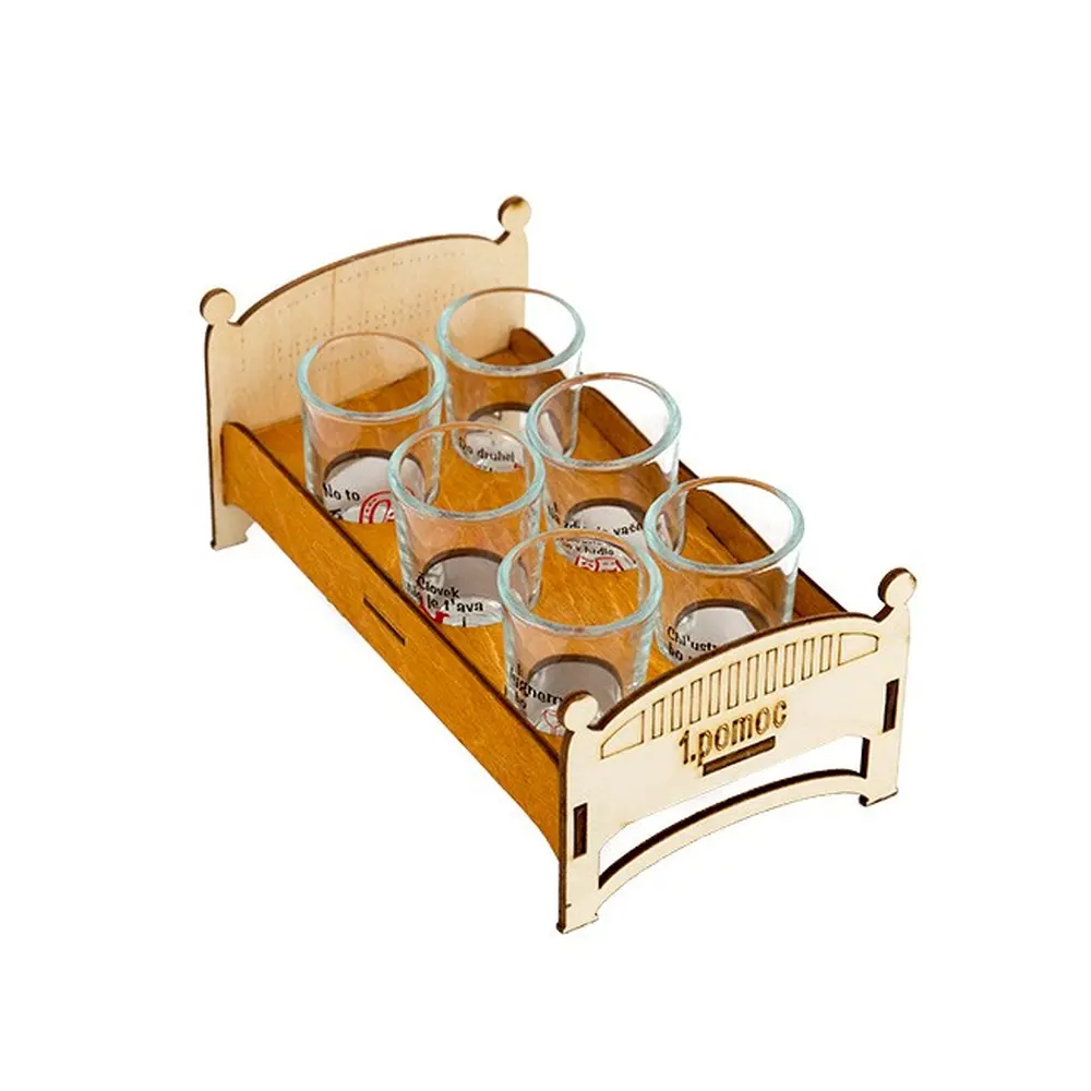 Sada 6ks štamperlíkov v drvenom stojane.