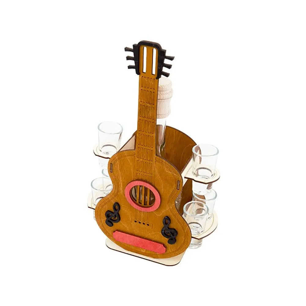 Sada 6ks štamperlíkov a fľaše v drevenom stojane.