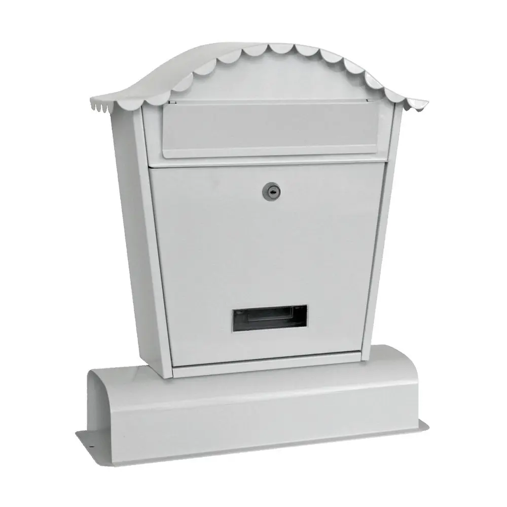 Elegantná poštová schránka v bielej farbe. Obsahuje časť na letáky. Rozmery: 40x14x49 cm. Materiál: kov.