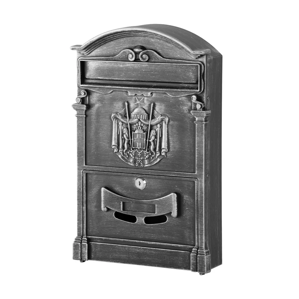 Elegantná poštová schránka v antickom štýle sivej farby. Rozmery: 26x9x41 cm. Materiál: hliník.