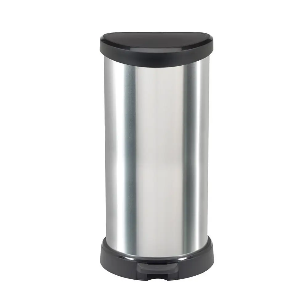 - Plastový odpadkový kôš.moderný vzhľad - metalická fólia.pohodlné otváranie pomocou pedálu (pedálový mechanizmus je skrytý a nenarušuje vzhľad odpadkového koša).kôš je vhodný do kuchyne