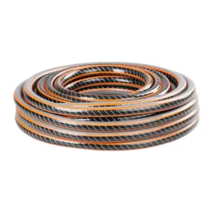 Flexibilná hadica Strend Pro Premium 1/2" je ľahká a ohybná. Hadica je zhotovená z kvalitného materiálu odolného voči praskaniu