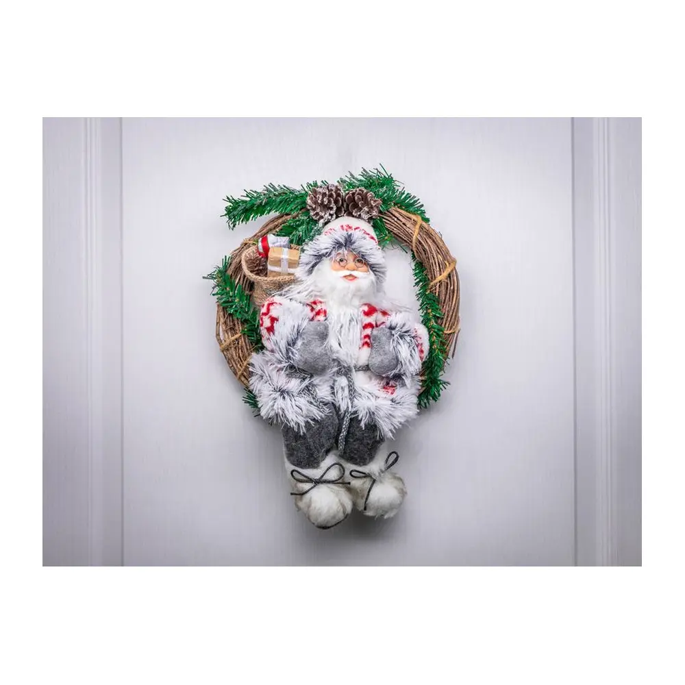 Dekorácia MagicHome Santa sediaci vo venci je vkusným doplnkom do vášho interiéru počas vianočných sviatkov. Dekorácia je vyhotovená z plastu
